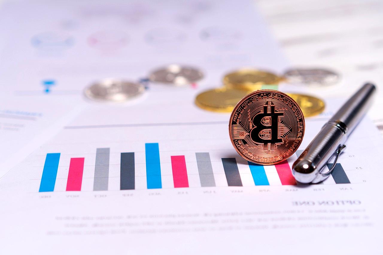 収益改善と単価アップを目指す戦略的な思考イメージ