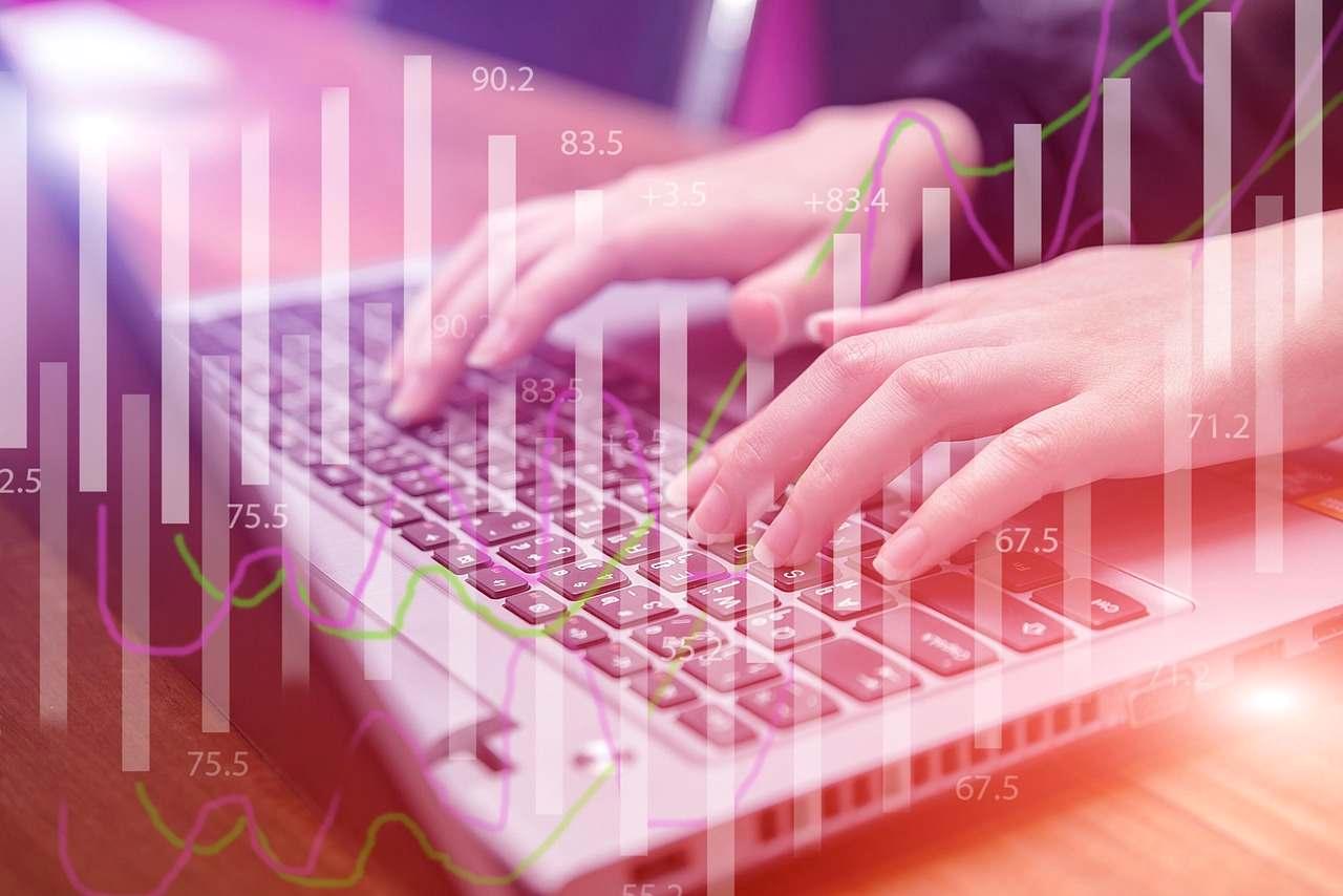 無料ブログの手軽さの裏にある落とし穴を整理するイメージ