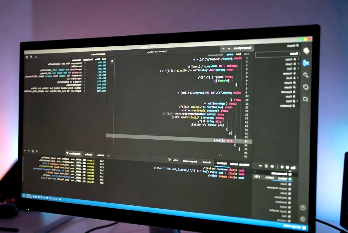 プログラミングのタスク管理を意識しコードを書く様子