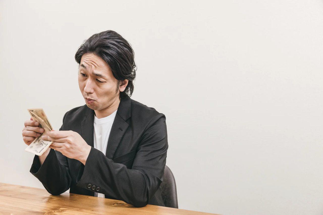納品物とともに改善提案書を送信するメール送信画面