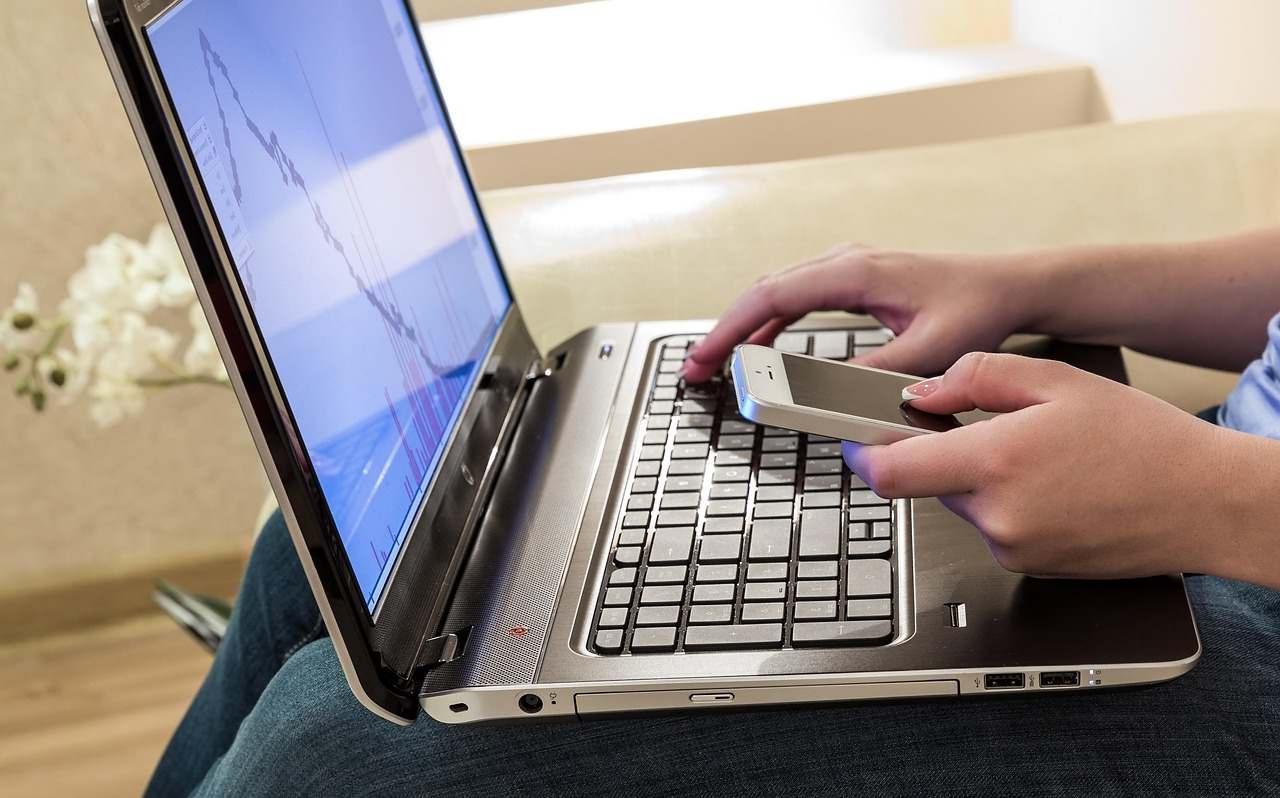 継続的な学習によりAI時代のWebライターとして市場価値を高める画像